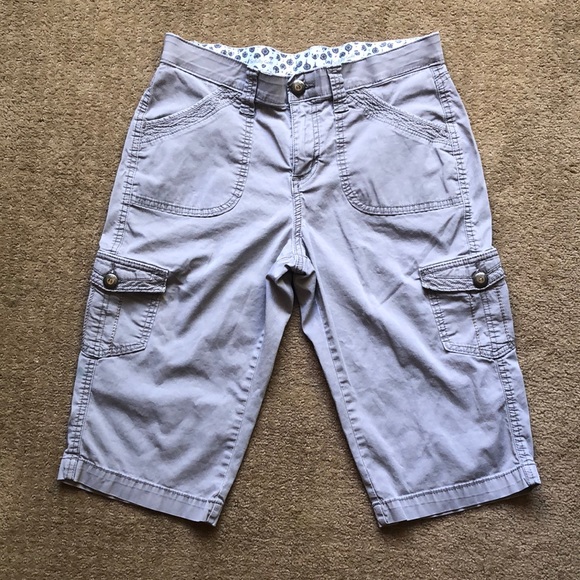 Lee Sinfully Soft Cargo Capris | Size small - Picture 2 of 8